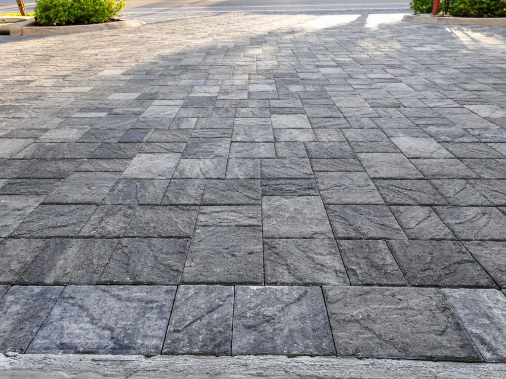 Vanderbilt Condo Association's Stunning Driveway & Pool Deck