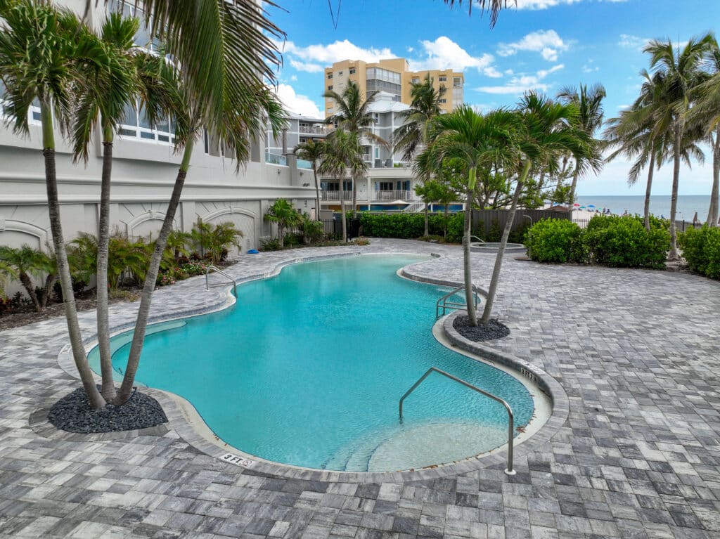 Vanderbilt Condo Association's Stunning Driveway & Pool Deck